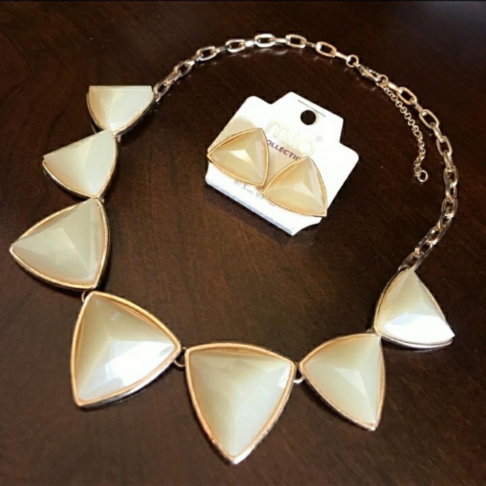 Necklace Set